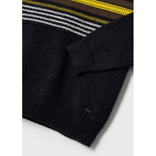 Пуловер на райета за момче