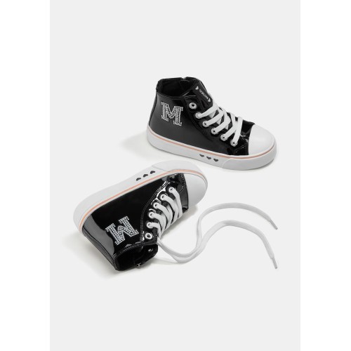 Спортни боти с платформа за момиче